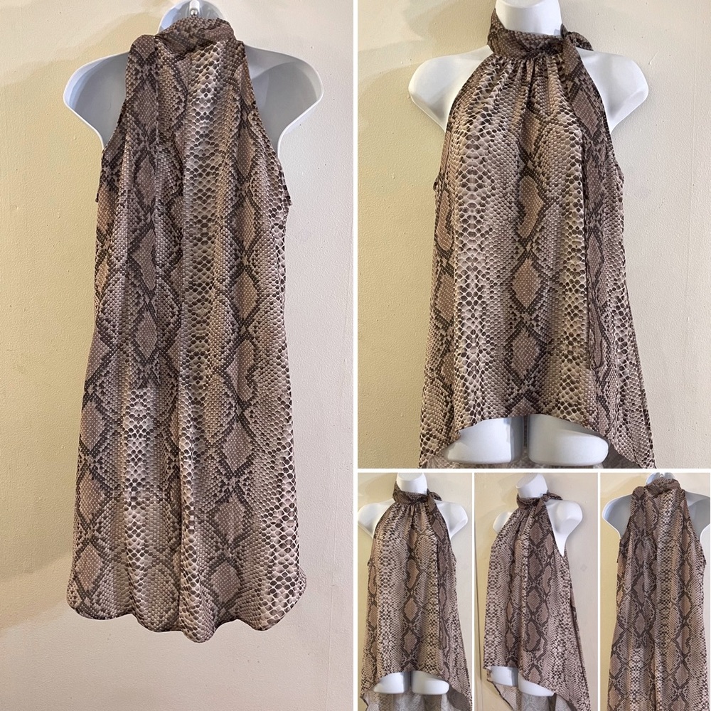 Sweet Pea Snakeskin Print High-Low Top - Picture 4 of 6